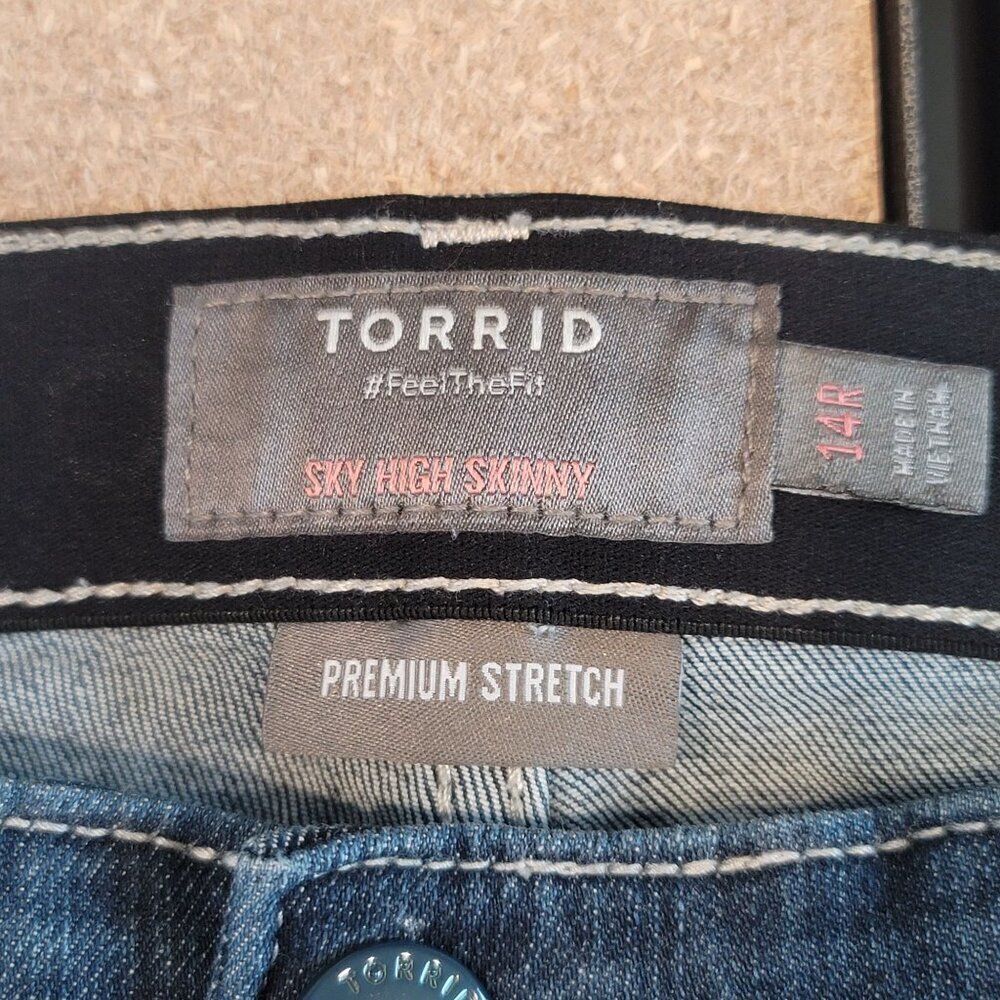 Torrid Jeans Womens‎ 14R - Picture 5 of 8